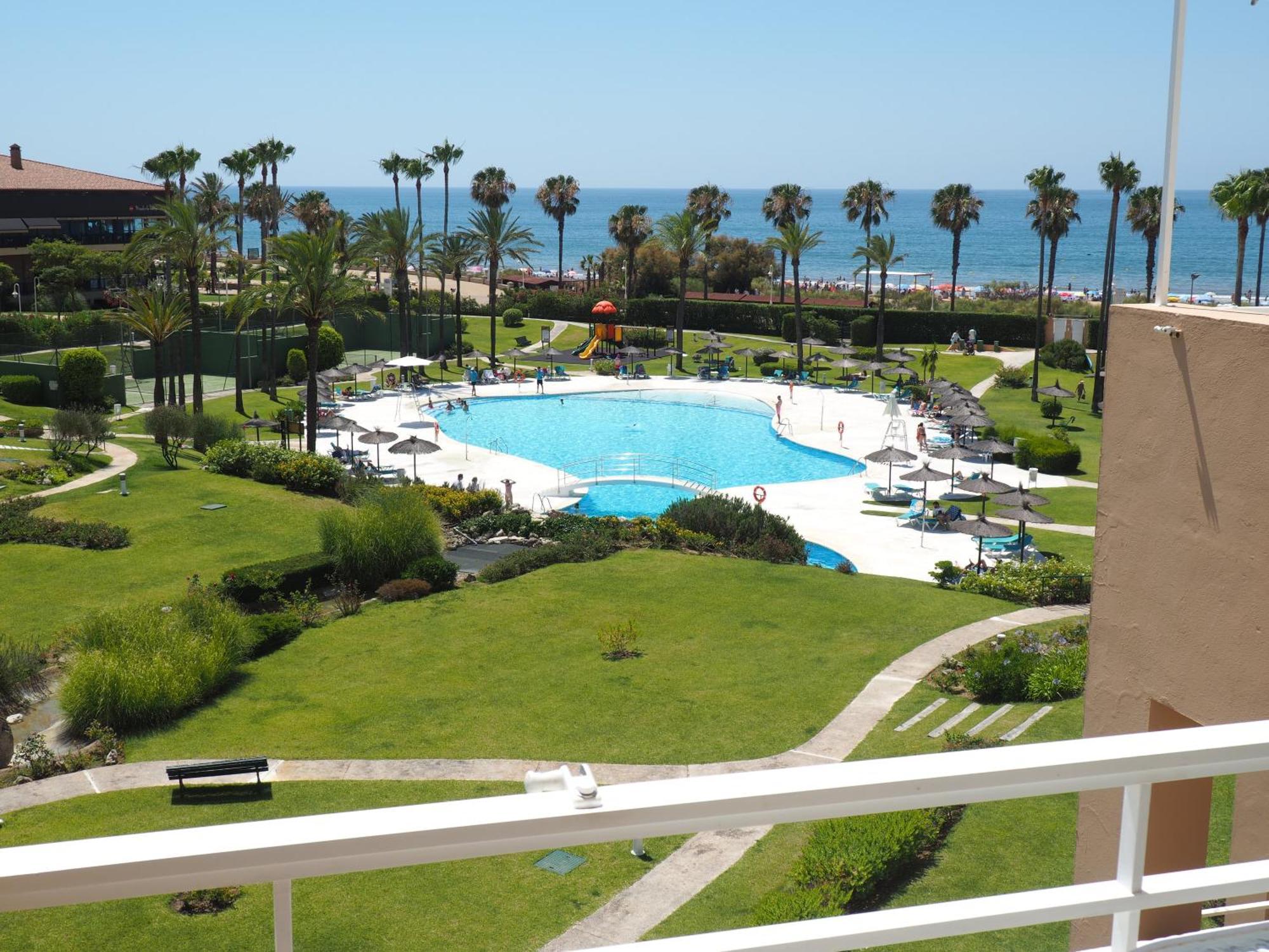 atico en Las Americas Islantilla primera línea de playa Exterior foto